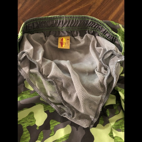 Red Camel Swim Trunks Boys Size M - Picture 4 of 4